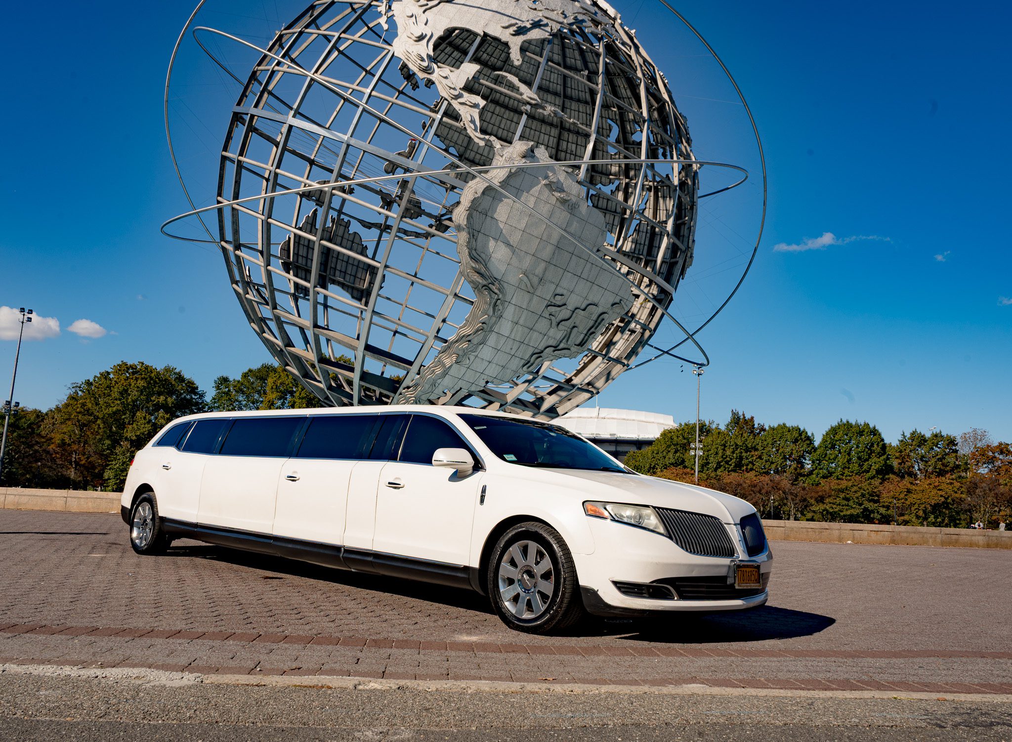 Lincoln MKT Limo White